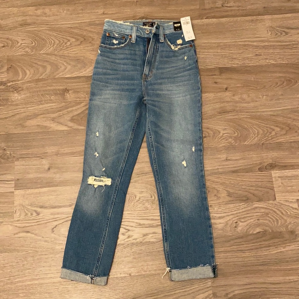 Abercrombie & Fitch mom jeans